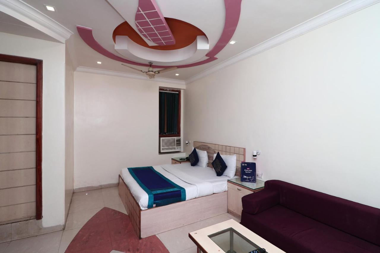 Hotel Deep Κανπούρ Εξωτερικό φωτογραφία